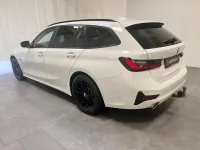 Gebraucht BMW 330 Advantage 252 PS (185 kW) 2022 Weiß Kombi