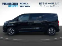 Neu Peugeot Traveller Allure 179 PS (131 kW) 2026 Schwarzschwarz Van / Kleinbus