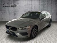 Gebraucht Volvo V60 120 PS (88 kW) 2024 Grau Kombi