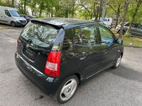 Usado Kia Picanto 65 HP (47 kW) 2006 Preto Citadino