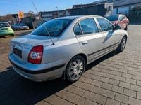 Gebraucht Hyundai Elantra 105 PS (77 kW) 2005 Silber Limousine