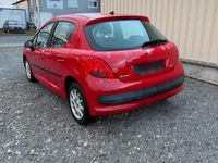Gebraucht Peugeot 207 95 PS (69 kW) 2009 Rot Limousine