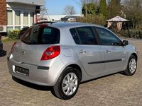 Gebraucht Renault Clio II Rip Curl 75 PS (55 kW) 2007 Silber Limousine