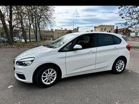 Używany BMW 218 Active Tourer 136 KM (100 kW) 2016 Biały Minivan