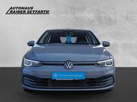 Gebraucht VW Golf VIII Active 150 PS (110 kW) 2023 Grau Limousine