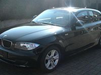 Gebraucht BMW 118 Advantage 143 PS (105 kW) 2011 Schwarz Kleinwagen