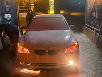 Gebraucht BMW 520 170 PS (125 kW) 2005 Grau Limousine