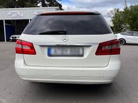 Gebraucht Mercedes E250 170 PS (125 kW) 2010 Weiß Kombi