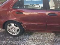 Gebraucht Mercedes C200 Classic 116 PS (85 kW) 2002 Limousine