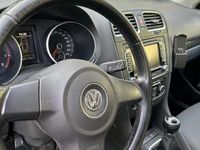 Gebraucht VW Golf VI 122 PS (89 kW) 2011 Blau Kleinwagen