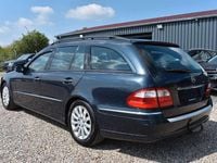 Gebraucht Mercedes E320 Elegance 204 PS (150 kW) 2004 Blau Kombi
