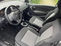 Second-hand VW Polo 75 CP (55 kW) 2010 Albastru Hatchback