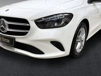 Gebraucht Mercedes 200 150 PS (110 kW) 2020 Unilack polarweiß Limousine
