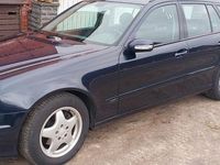 Gebraucht Mercedes E220 Classic 150 PS (110 kW) 2005 Blau Kombi