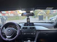 Gebraucht BMW 318 Gran Turismo 143 PS (105 kW) 2013 Limousine