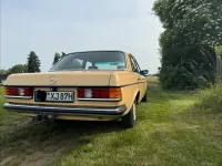 Gebraucht Mercedes 200 109 PS (80 kW) 1981 Gelb Limousine