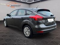 Gebraucht Ford Focus 101 PS (74 kW) 2015 Grau Limousine