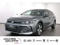 Gebraucht VW Passat Elegance 150 PS (110 kW) 2025 Grau Kombi