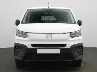 Neu Fiat Doblò 131 PS (96 kW) 2026 Weiß Van / Kleinbus
