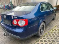 Gebraucht VW Jetta 150 PS (110 kW) 2006 Blau Limousine