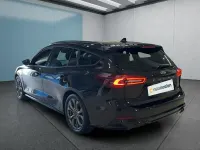 Gebraucht Ford Focus ST-Line X 116 PS (85 kW) 2025 Schwarz Kombi