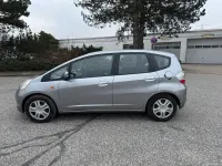 Gebraucht Honda Jazz Trend 90 PS (66 kW) 2010 Silber Kleinwagen