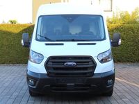 Gebraucht Ford Transit Trend 131 PS (96 kW) 2022 Weiß Limousine