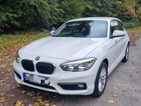 Gebraucht BMW 120 Advantage 184 PS (135 kW) 2018 Weiß Kleinwagen