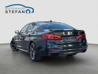 Gebraucht BMW 550 530 PS (389 kW) 2020 Saphirschwarz Limousine