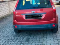 Usata Ford Fiesta 70 CV (51 kW) 2006 Arancione Utilitaria