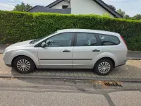 Gebraucht Ford Focus Trend 116 PS (85 kW) 2005 Silber Kombi