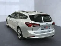 Używany Ford Focus Cool & Connect 120 KM (88 kW) 2022 Srebrny Kombi