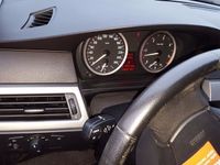 Gebraucht BMW 525 241 PS (177 kW) 2005 Grau metallic Kombi