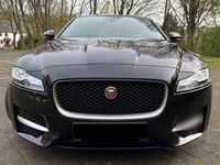 gebraucht Jaguar XF 30d R-Sport 8 fach 20/18 ZOLL AHK LED LEDER