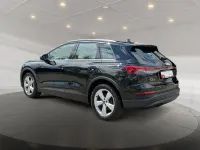 Gebraucht Audi Q4 e-tron Comfort 125 kW (170 PS) 2023 Mythosschwarz metallic SUV