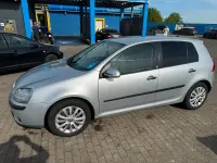 Gebraucht VW Golf V 115 PS (84 kW) 2004 Silber Kleinwagen
