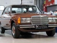 Gebraucht Mercedes 200 110 PS (80 kW) 1983 Braun Limousine