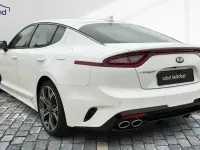 Gebraucht Kia Stinger GT 373 PS (274 kW) 2021 Weiß Kleinwagen
