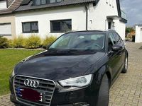 Gebraucht Audi A3 Attraction 110 PS (80 kW) 2015 Braun Limousine