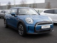 Gebraucht Mini ONE Classic 102 PS (75 kW) 2021 Blau Kleinwagen