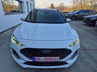 Gebraucht Ford Focus ST-Line X 155 PS (114 kW) 2024 Frozen white Kombi