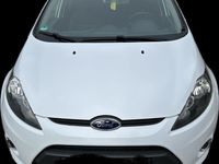 gebraucht Ford Fiesta 1.4 Autom. Champions Edition