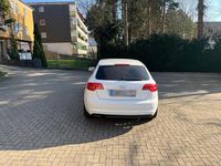 Gebraucht Audi A3 Ambiente 140 PS (102 kW) 2011 Weiß Kleinwagen