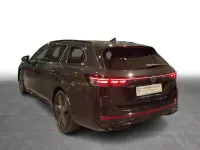 Używany VW Passat R-line 272 KM (200 kW) 2025 Czarny Kombi