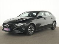 Gebraucht Mercedes A180 136 PS (100 kW) 2024 Nachtschwarz Limousine