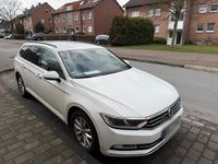 Gebraucht VW Passat 150 PS (110 kW) 2018 Weiß Kombi