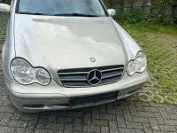 Gebraucht Mercedes C180 Classic 129 PS (94 kW) 2002 Silber Kombi
