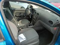 Gebraucht Ford Focus Trend 101 PS (74 kW) 2006 Blau Limousine