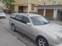 Używany Mercedes E220 143 KM (105 kW) 2002 Szary Kombi
