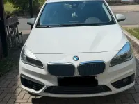 Używany BMW 220 Performance 192 KM (141 kW) 2017 Biały Kombi